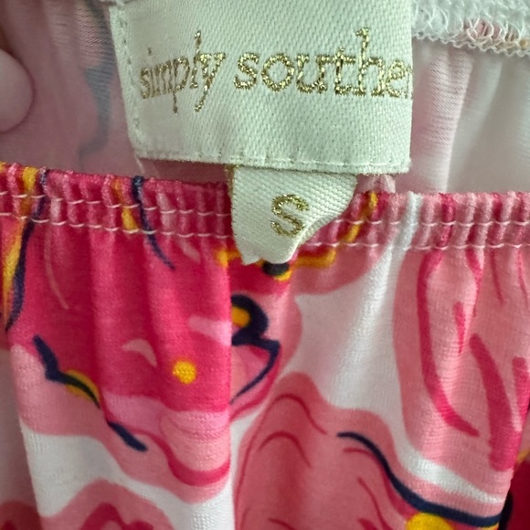 Simply Southern Pink off the shoulder Dress with Vibrant Hibiscus Floral Pattern - Picture 2 of 10